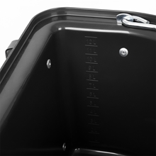 Transportkrippe 12 Liter, Futtertrog zum Einhängen, Turnier-Futterkrippe mit Tragegriff, schwarz