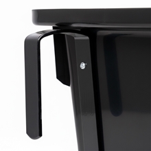 Transportkrippe 12 Liter, Futtertrog zum Einhängen, Turnier-Futterkrippe mit Tragegriff, schwarz