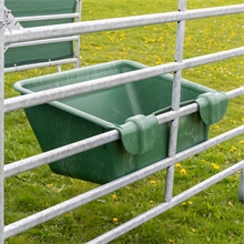 Langtrog zum Einhängen für Kühe, Kälber und Pferde, 180 Liter