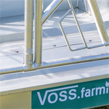 VOSS.farming Viereckraufe, Heuraufe, Rundballenraufe mit Dach und Fressgitter, höhenverstellbar