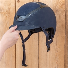 Helmablage für Reithelme, schwarz - praktischer Helmhalter, pulverbeschichtet