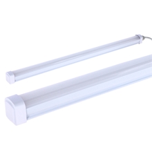 LED-Feuchtraumleuchte 20 Watt, 60cm, IP66 - Leuchte für Hof, Heuboden, Hallen und Ställe