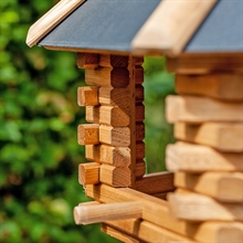 B-Ware: VOSS.garden "Tofta" - hochwertiges Vogelhaus aus Holz mit Metalldach, inkl. Ständer
