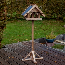 VOSS.garden "Herte" - hochwertiges Vogelhaus mit Standfuß