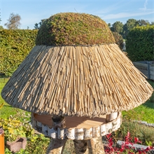VOSS.garden Vogelhaus "Sylt XXL", Reetdach mit Ständer, 100 x 180cm