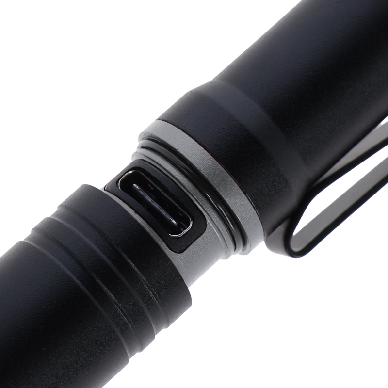 Großansicht der Bildergalerie LED Taschenlampe MiniFire 300, wiederaufladbar, 300lm, USB-C, IP44